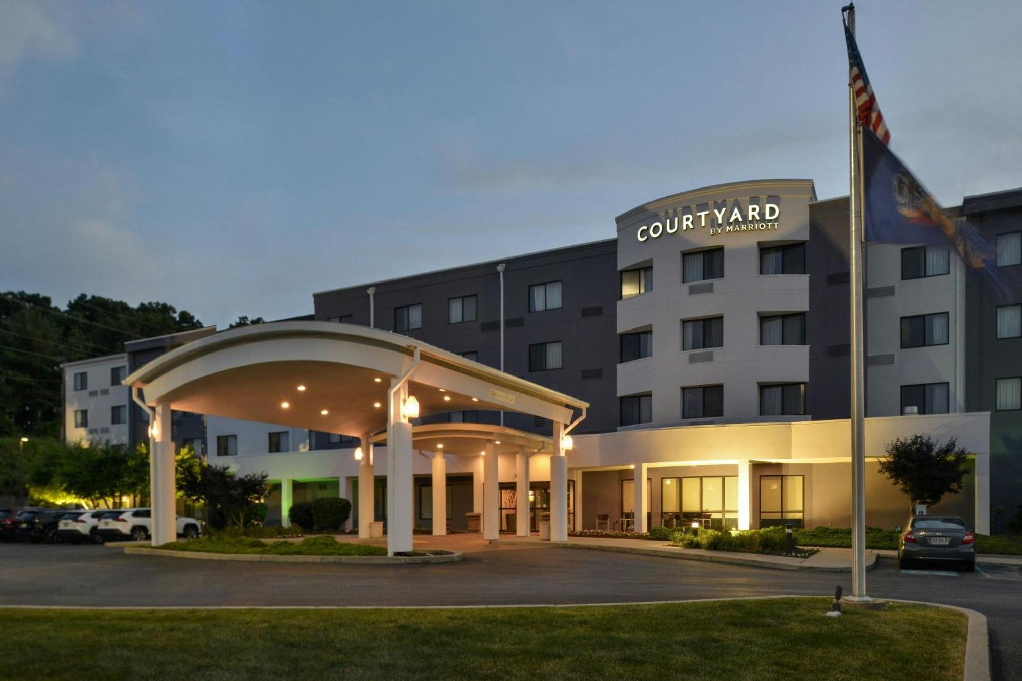 Courtyard By Marriott Harrisburg Hershey Buitenkant foto